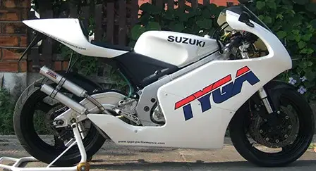 57 VJ22 RGV250 GP Bodywork