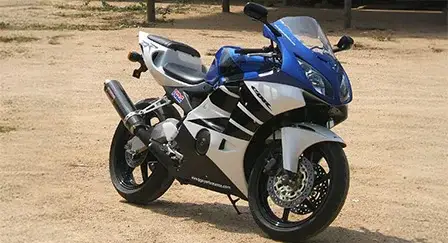 64 CBR250RR