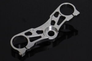 Top Triple Clamp, CNC Silver, RGV250 VJ22