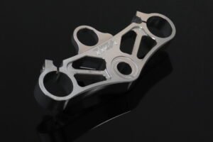 Top Triple Clamp Set, CNC Silver, RGV250 VJ23