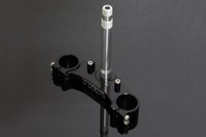 Lower Triple Clamp, CNC Black, RGV250 VJ22