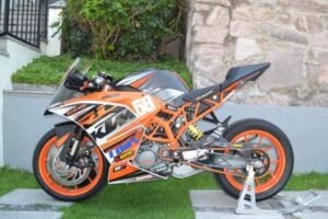 Mauricio's KTM RC200